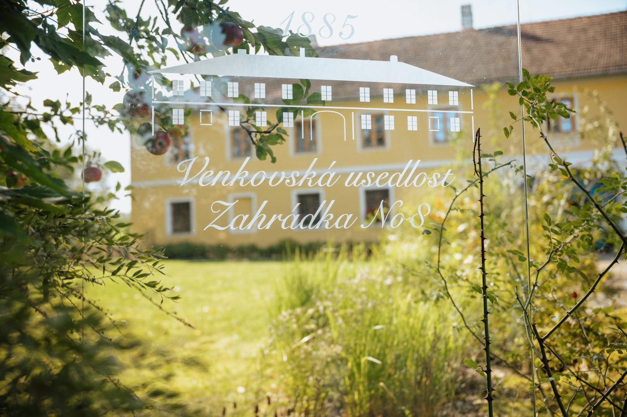 Apartman Zahradka Mirkovice Luaran gambar